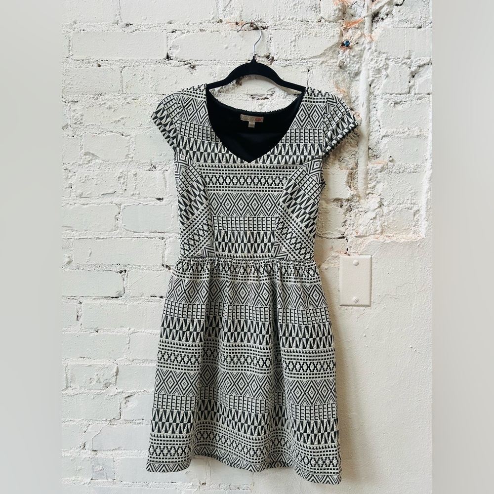 Gianni Bini Black and White Patterned Mini Dress